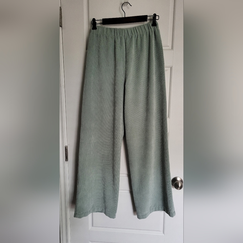 BDG Ribbed Pants in Soft Green